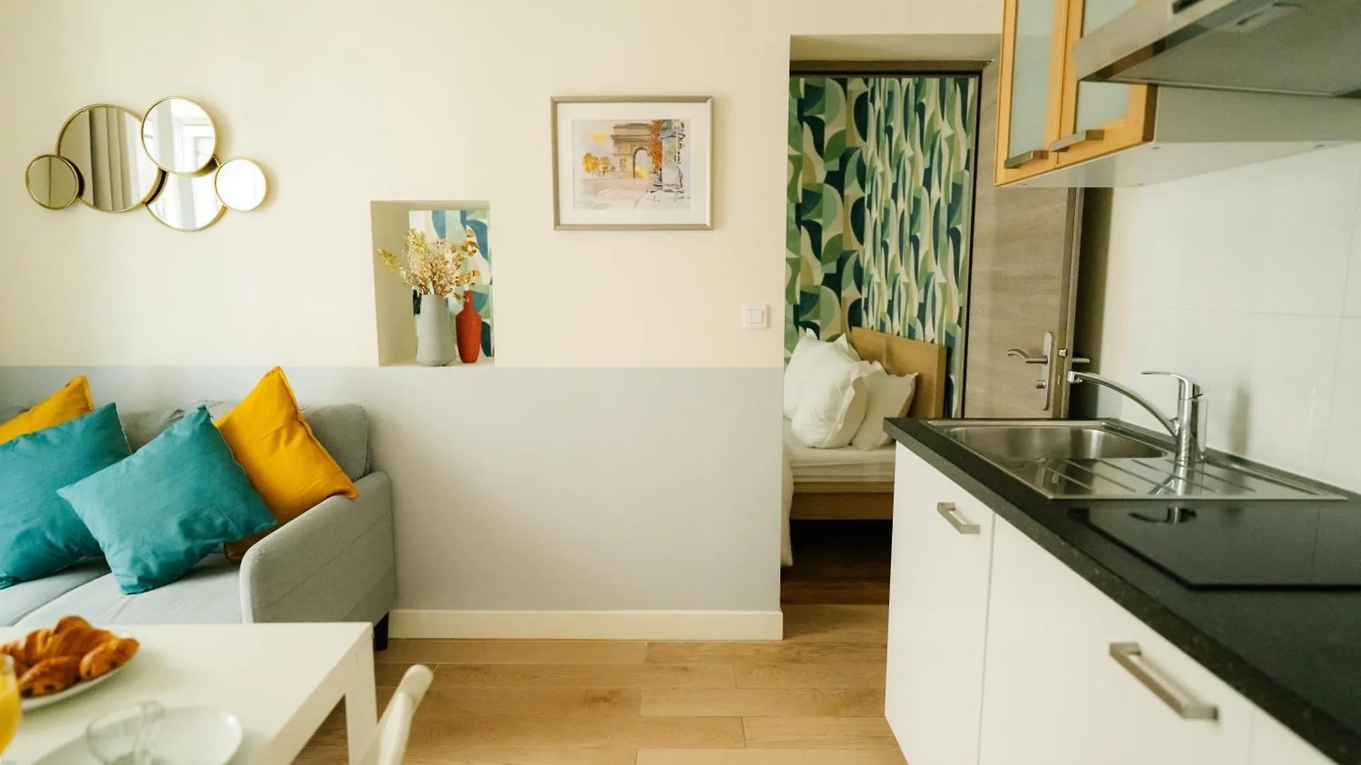 Apartment Parisian Elegance Wood Near Bastille And Marais Paris